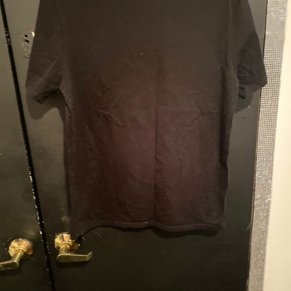 PREOWNED tshirt - Picture 3 of 3